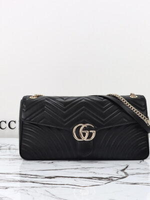 GG Marmont Large Shoulder Bag