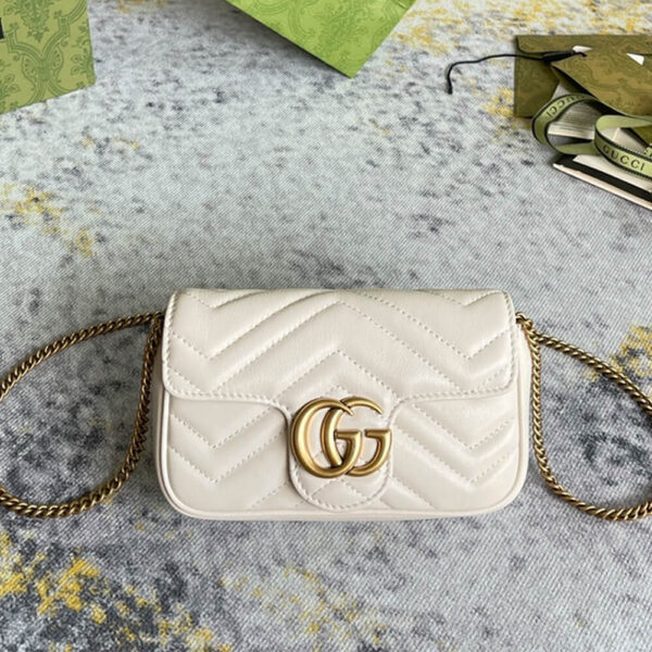 GG Marmont Matelassé Leather Super Mini Bag