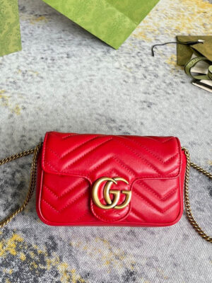 GG Marmont Matelassé Leather Super Mini Bag