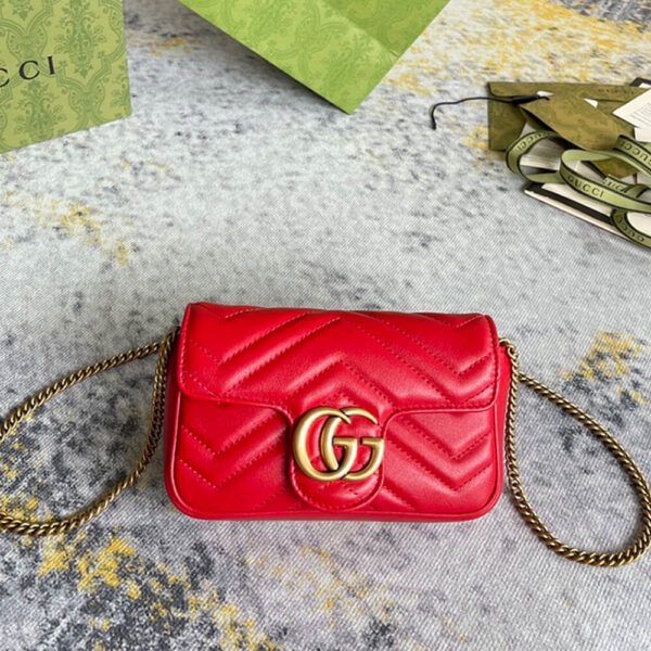 GG Marmont Matelassé Leather Super Mini Bag